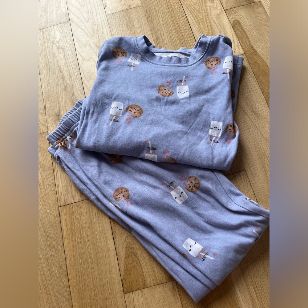 10/12 Pekkle pyjamas - Milk and cookies